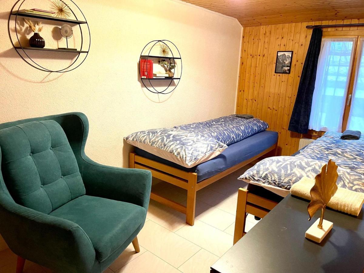 Schoene Ferienwohnung Mit Seeblick 툰 외부 사진